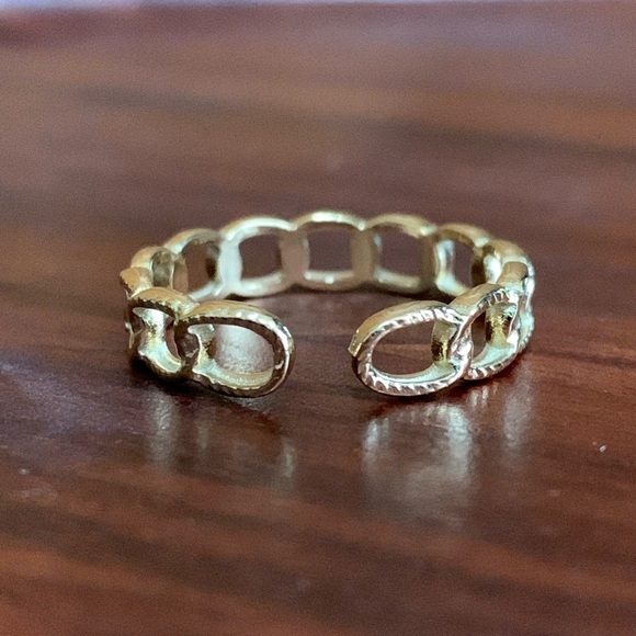18K Gold Plated Titanium Steel Chain Link Ring - Picture 3 of 4